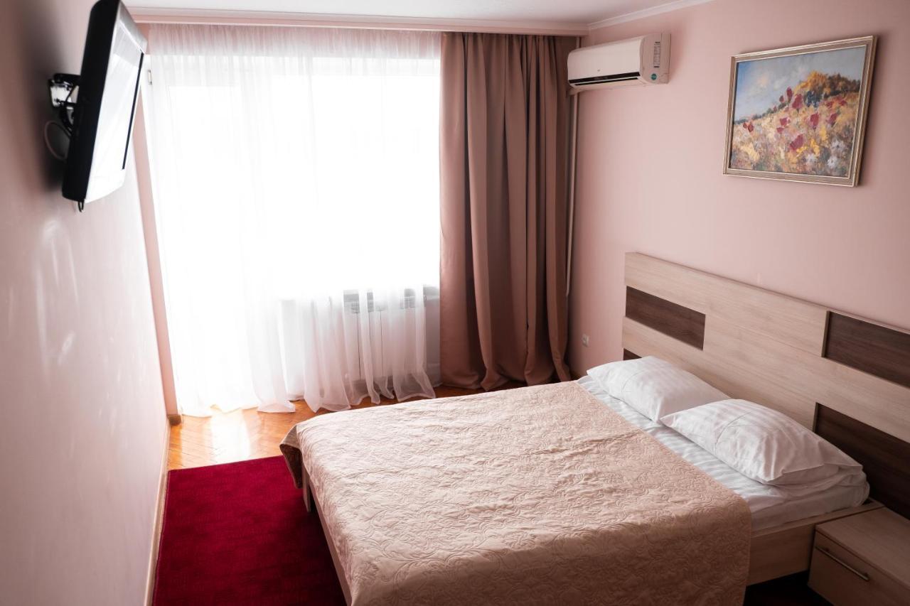 Hotel Halychyna Ternopil Exterior foto