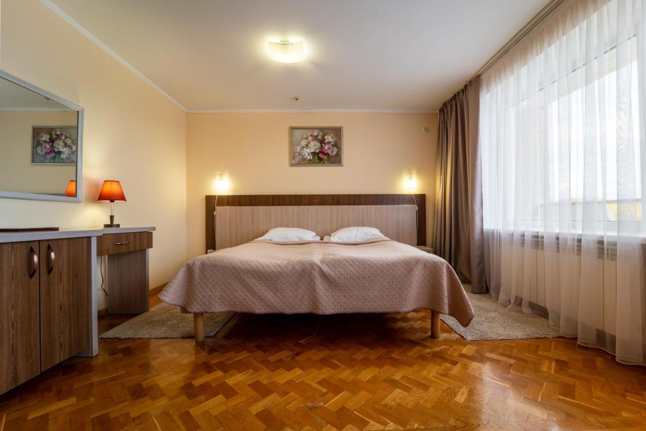 Hotel Halychyna Ternopil Exterior foto